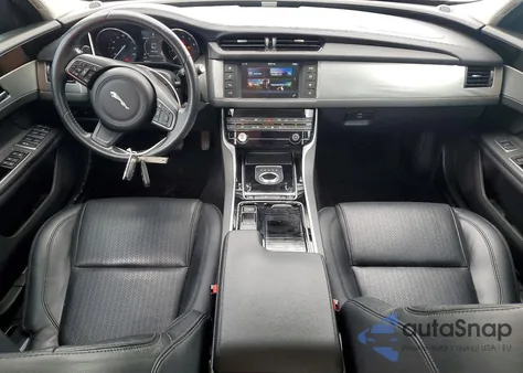 2017 Jaguar Xf Prestige из США, поврежденный, VIN SAJBK4BV9HCY45587